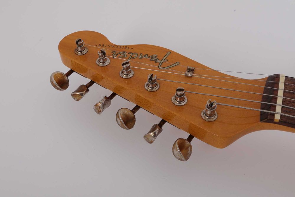 Fender Telecaster Custom (1989) – Made in Japan – Candy Apple Red