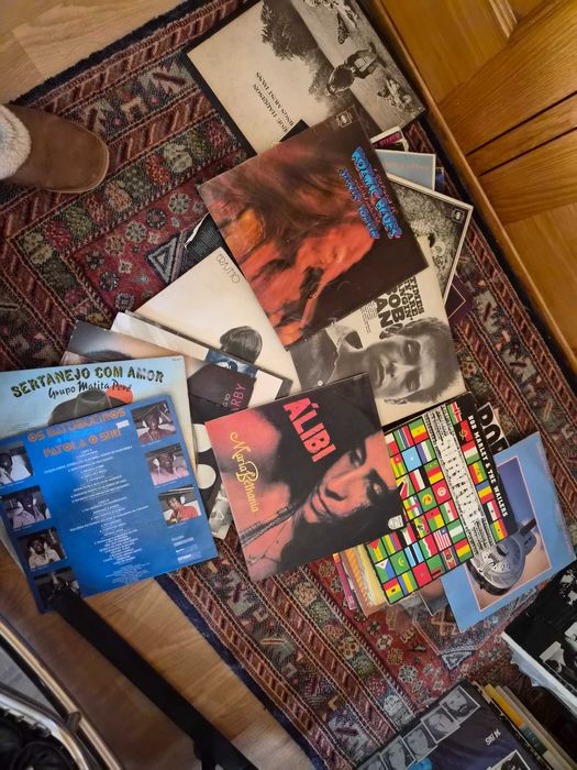 Vinis antigos artistas conhecidos (150+)