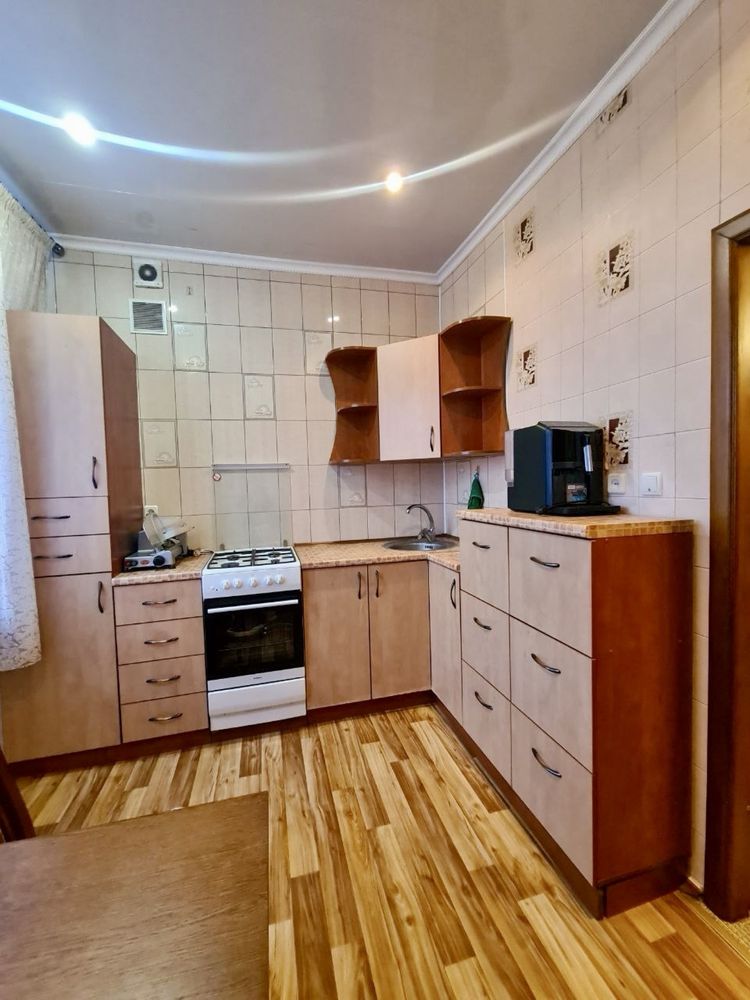 Видова 4-х кімн Артем, Великого, Автономка, Мелешкина, Бикова 1