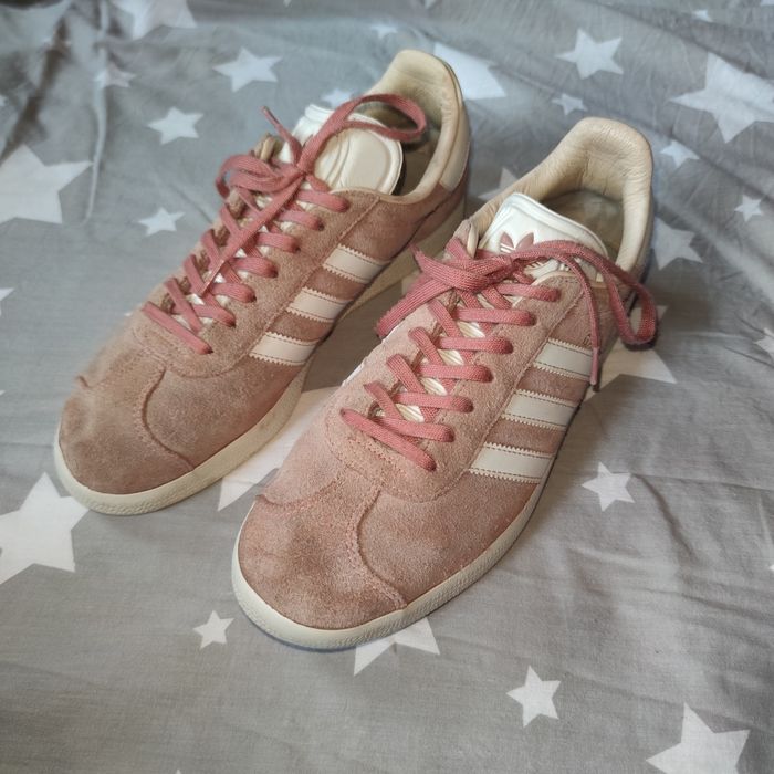 Gazelle Adidas pink