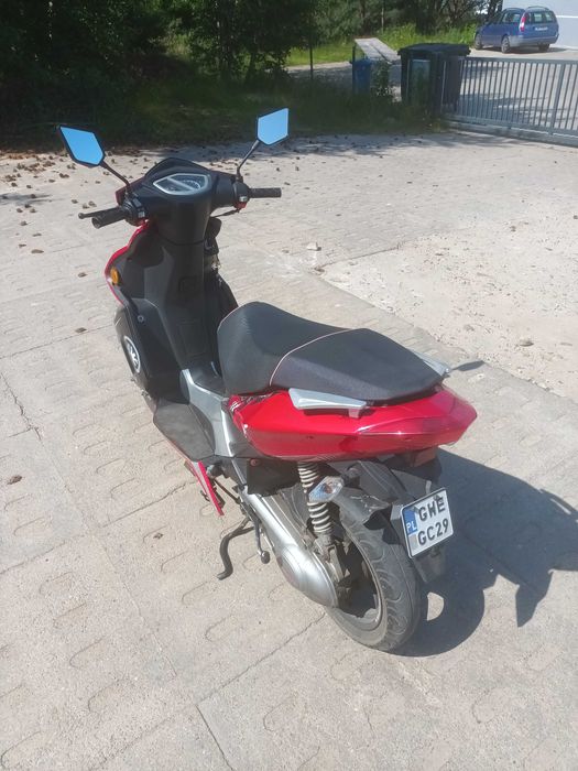 Sprzedam ladny skuter silnik 50 cm