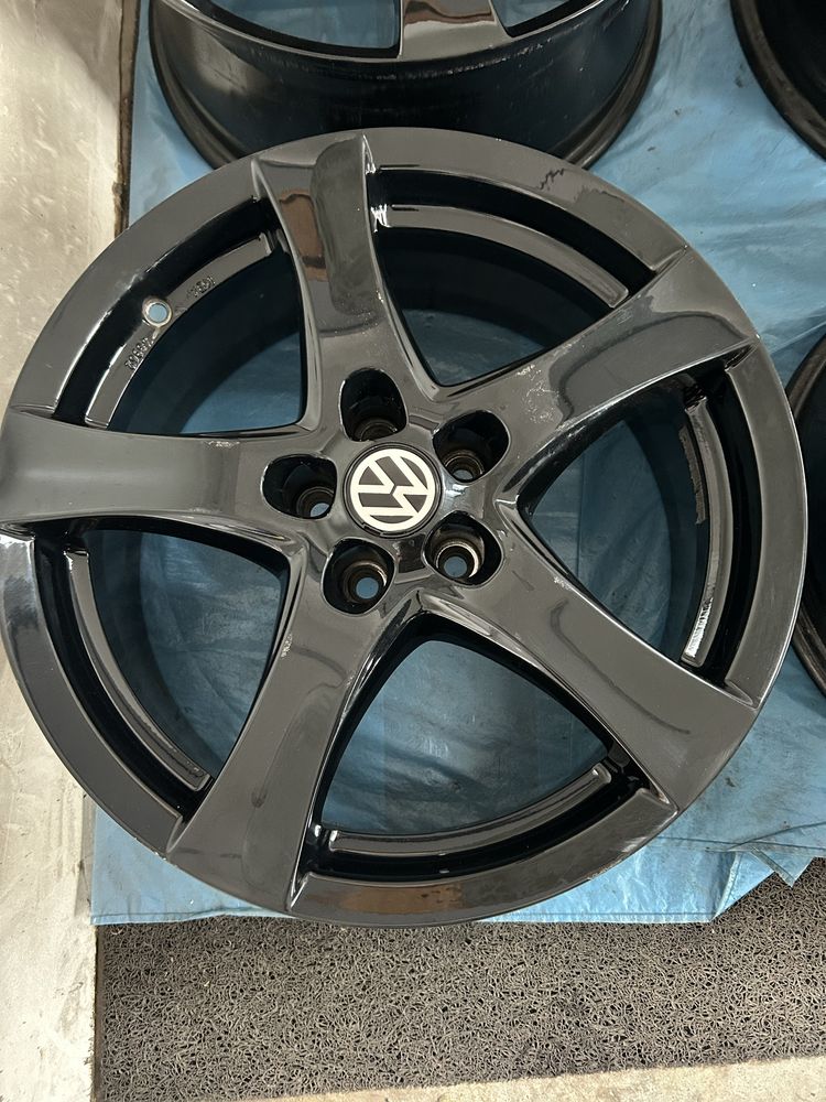 412 Felgi Aluminiowe Volkswagen Golf IV VW Polo R 17 5x100 Czarne