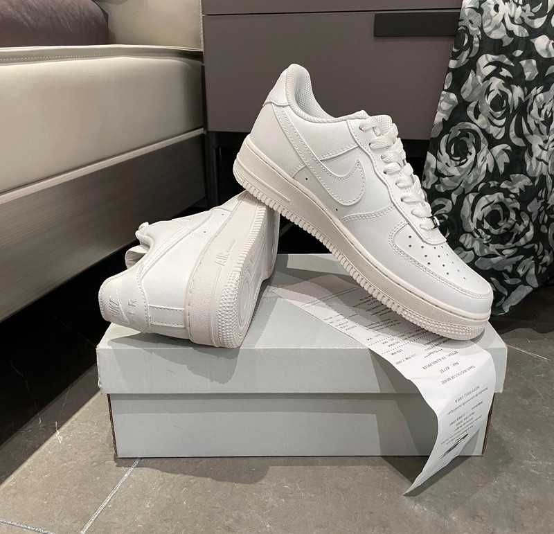 Buty/Nike_AirForce1White "Nowe Trampki"  Roz.42