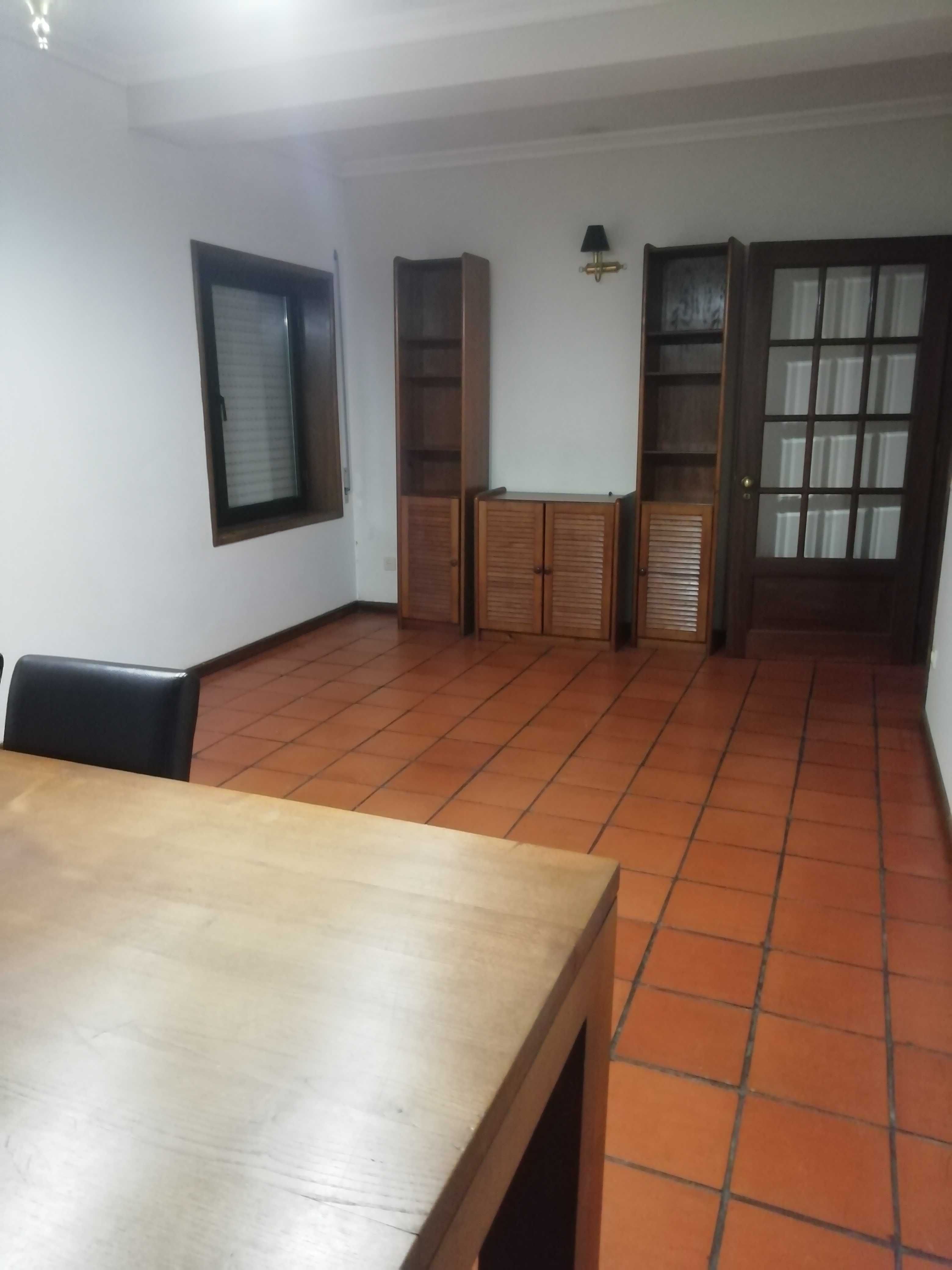 Apartamento T2 Alugar Aveiro Bairro do Liceu