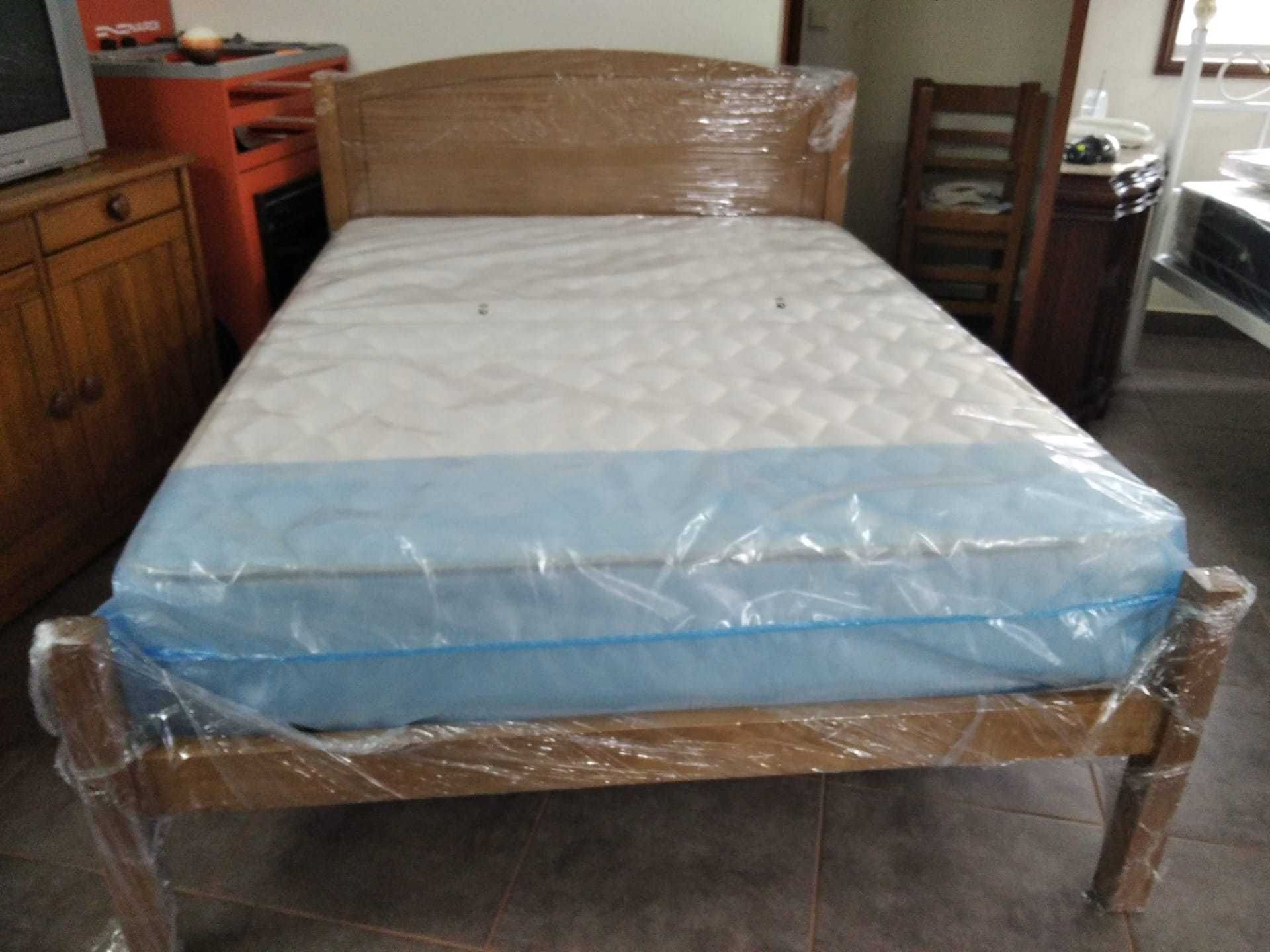 Cama NOVA em madeira mel pinho, cerejeira 1.90x1.40, 195x150, 200x160