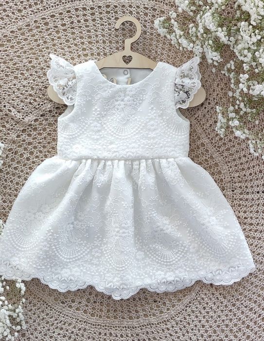 Sukienka do chrztu dla dziewczynki