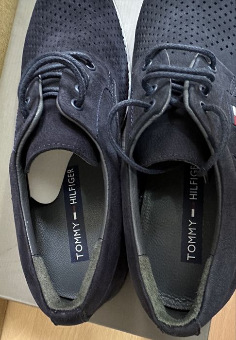Nowe granatowe buty eleganckie Tommy Hilfiger 41