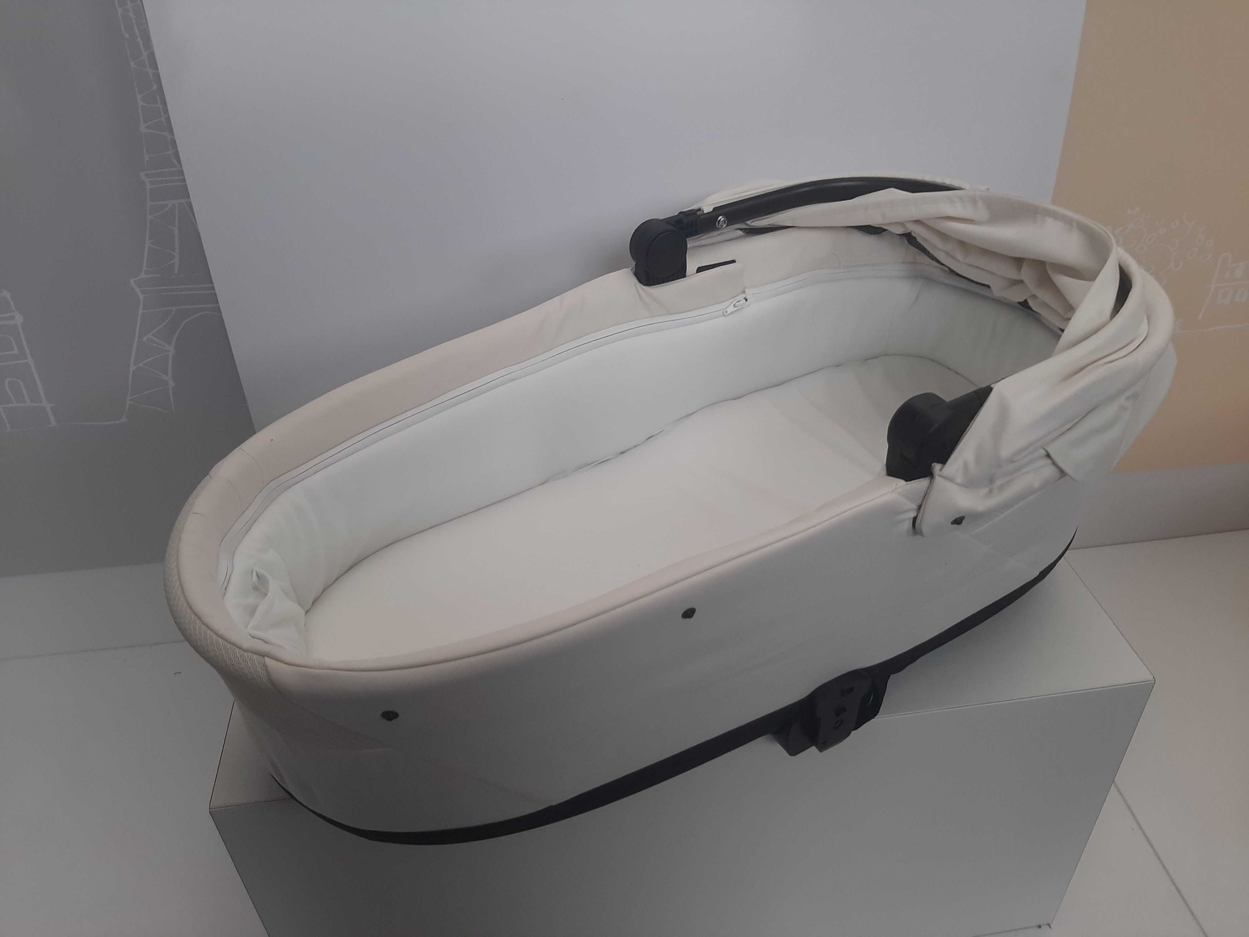 Gondola Cybex Cot S Lux Seashell Beige do wózka Balios i Talos