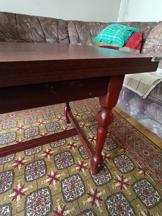 Rozkładany stół/ława. Kolor wiśnia.