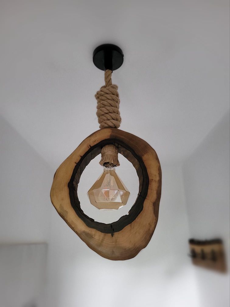 Lampa wisząca dekoracyjna orzech włoski handmade