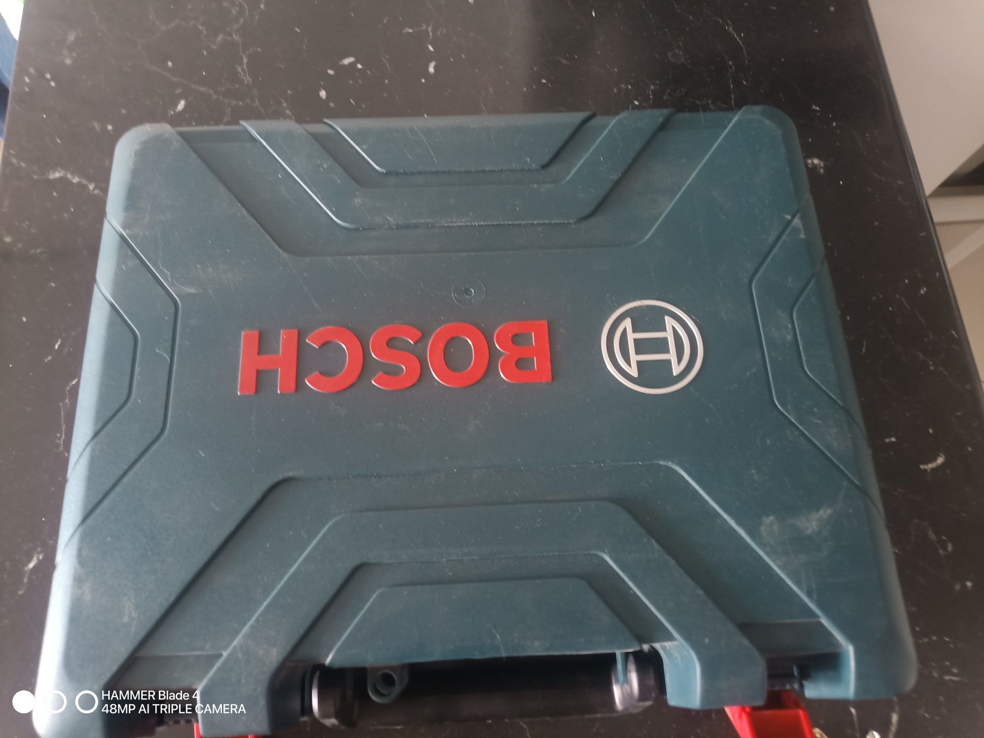 Sprzedam klucz udarowy  Bosch GDS 18v