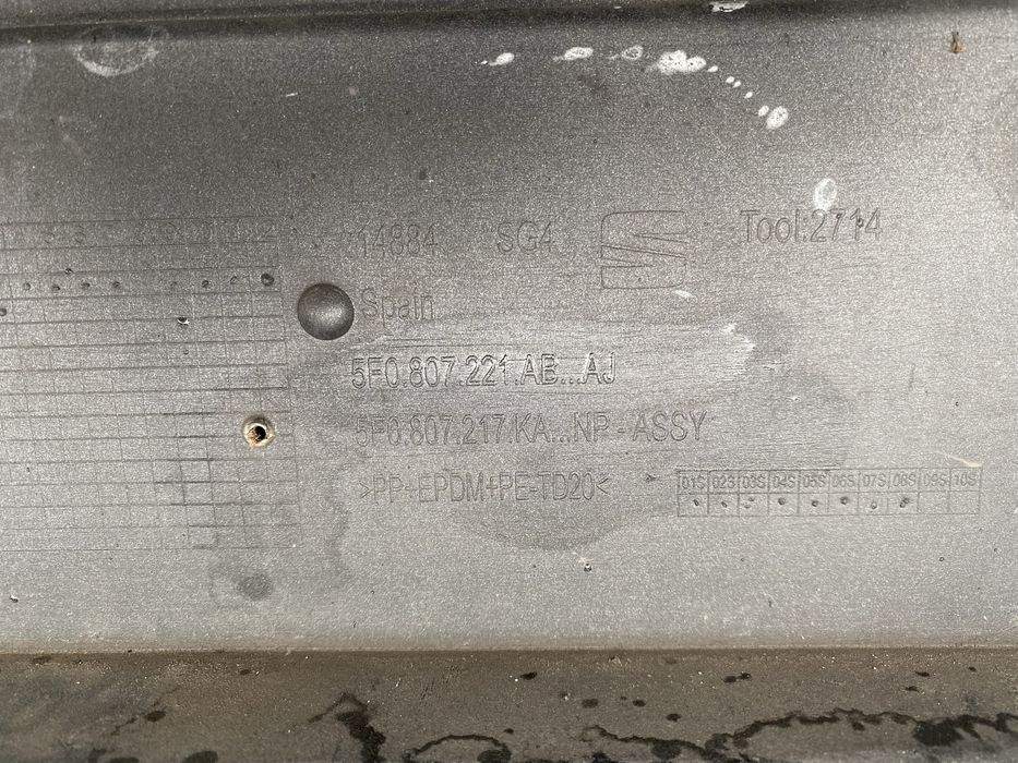 Бампер передній Seat Leon FR 3 III 2017- Cupra Рестайлінг 5f0807221ab