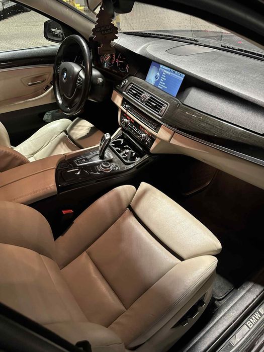 Bmw 528i x-drive 2012 automat