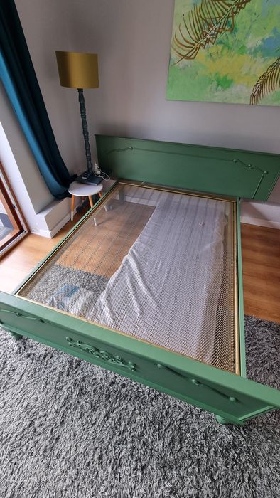 Łóżko drewniane vintage kolor zielony pod materac 140×200 cm