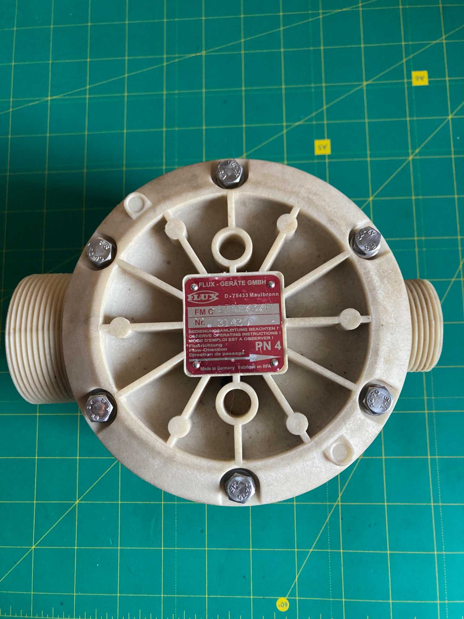 Витратомір лічильник рідини  FLUX FMC 100 ETFE/3/F