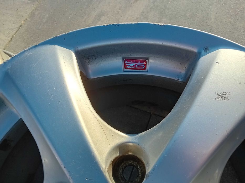 Sprzedam felgi aluminiowe