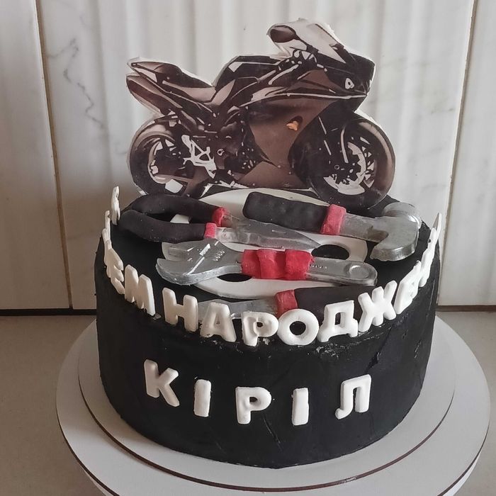 Торти, солодощі, смачні букети