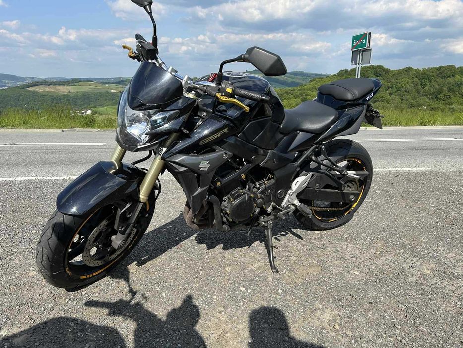 Suzuki GSR 750 Kat. A2