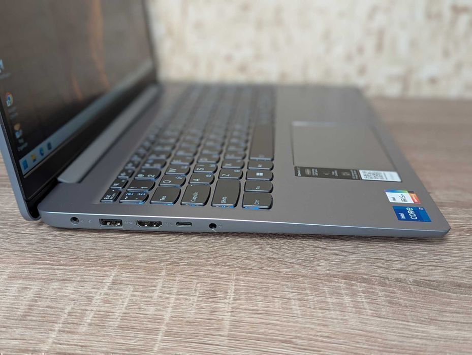 Lenovo i7 1255u 16/512 IPS новий стан підсвітка