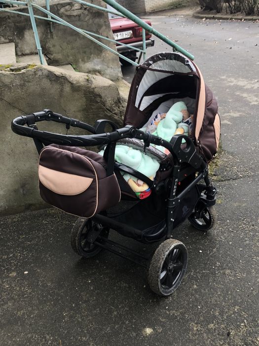 Продам дитячу коляску 2в1