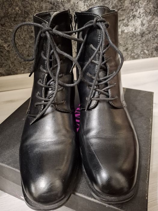 Осінні жіночі чобітки