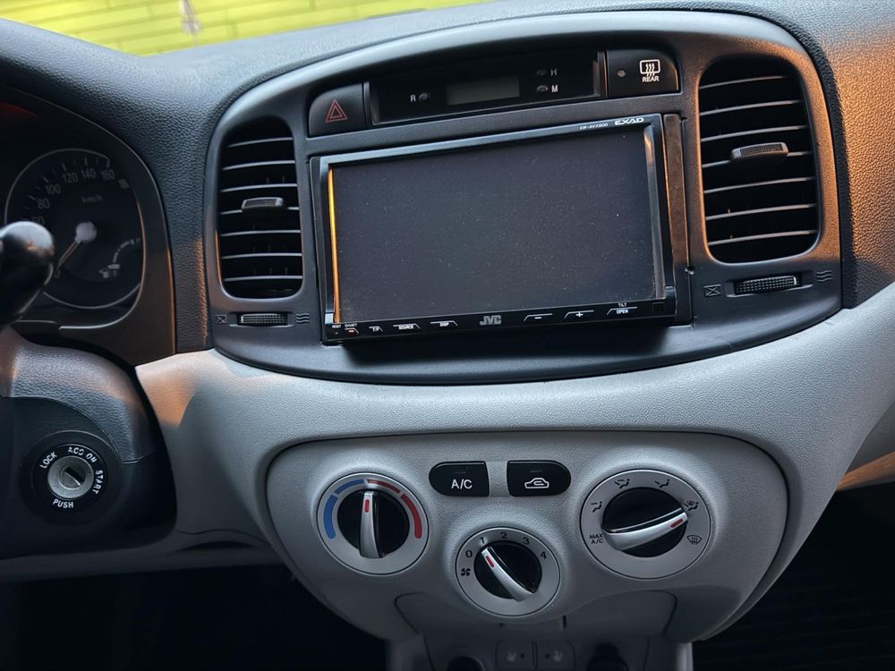 авто Hyundai accent