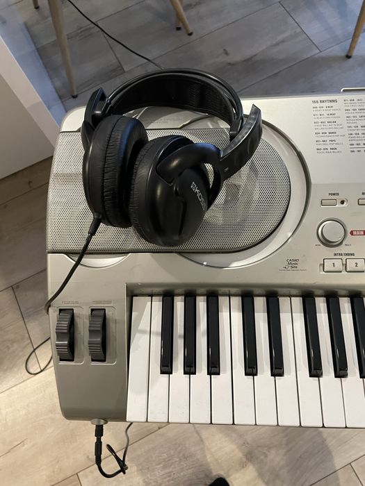 Синтезатор casio