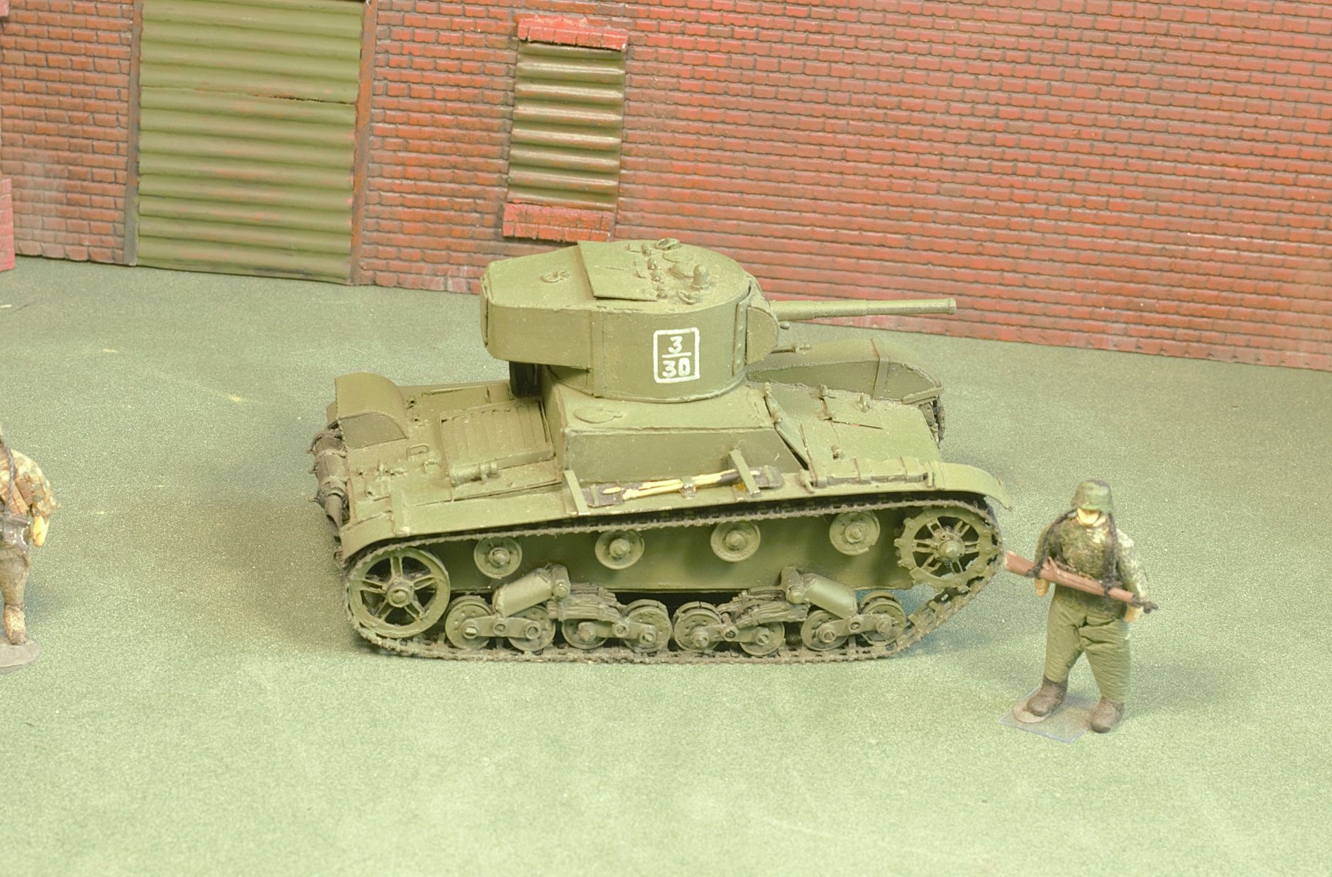 Модель пехотного танка Т-26 в масштабе 1:43