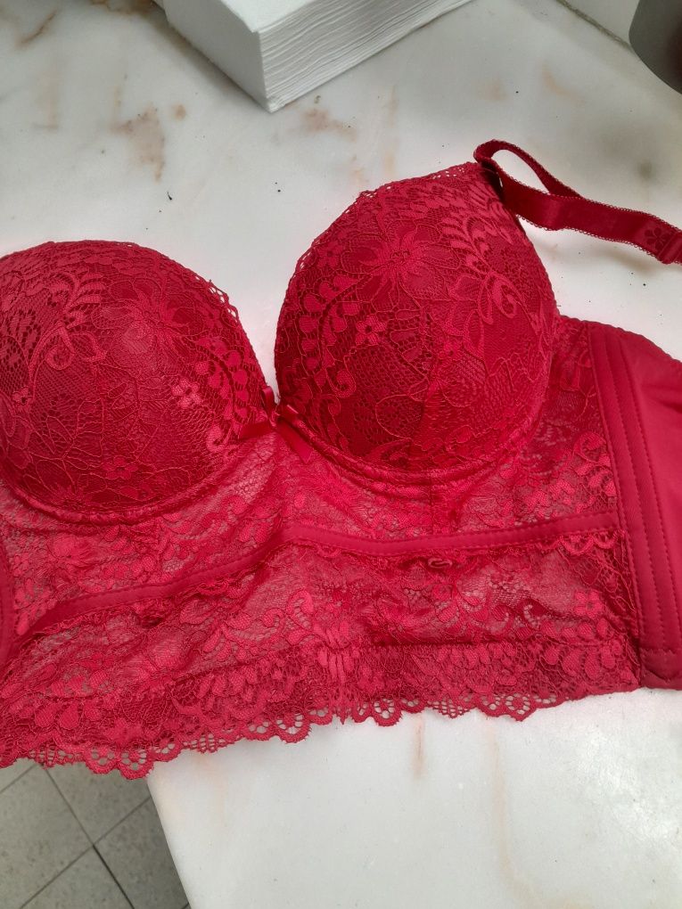 Soutien vermelho