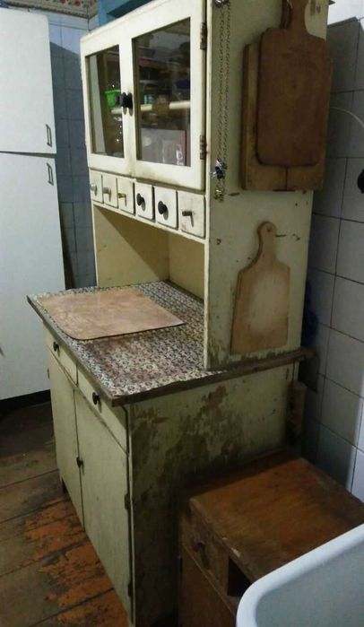 Буфет кухонный ретро 50-х годов ссср.Один хозяин,родная краска.