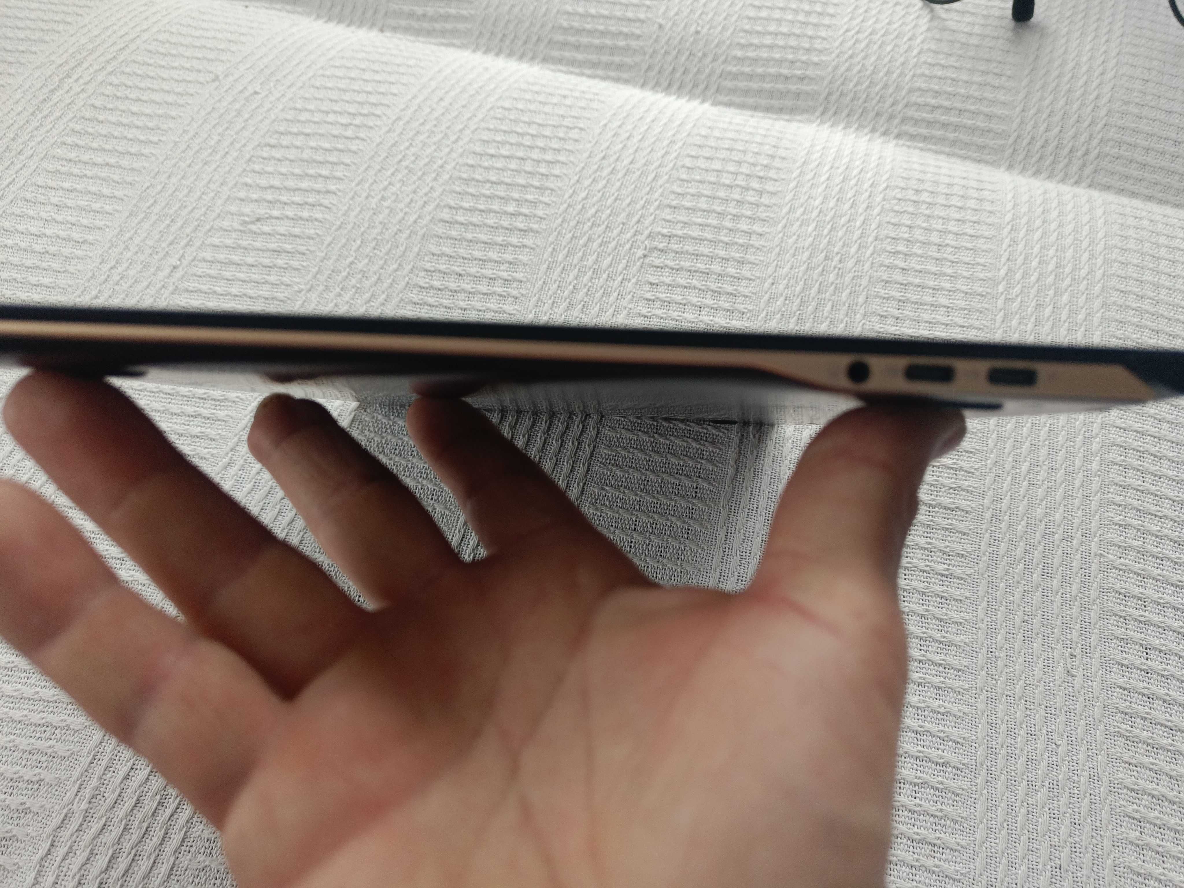 Laptop/ultrabook Acer Swift 7 (supercienki ultrabook)