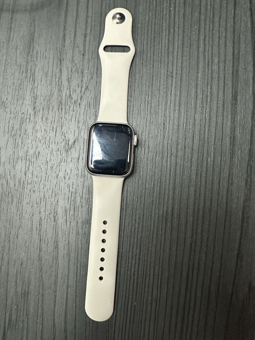 Продаю Apple Watch SE 1