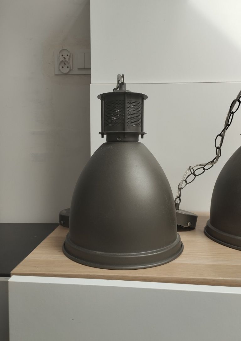 Lampy wiszące szare
