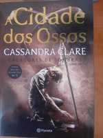 Na compra de 1 livro oferta de outro