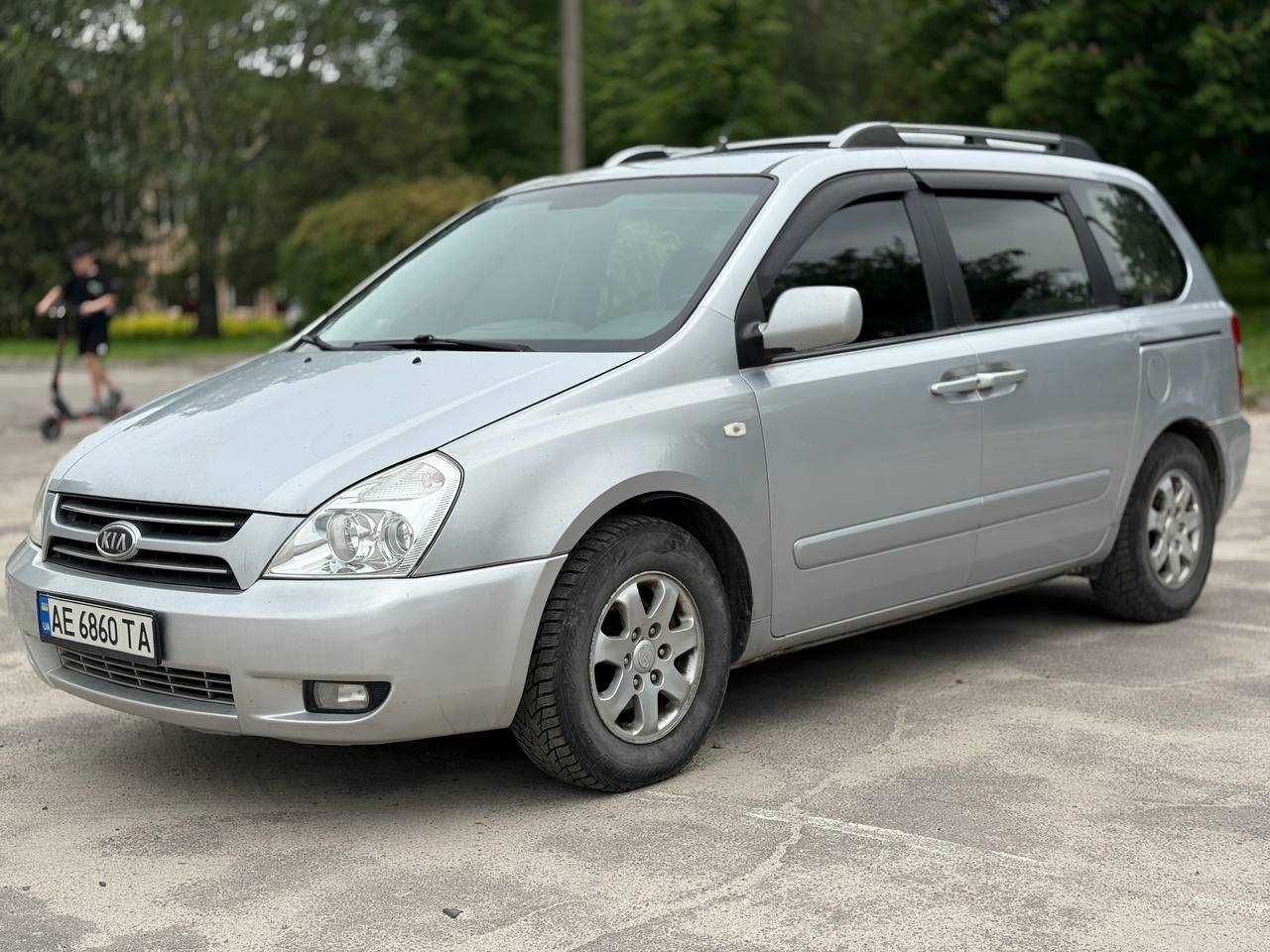 Автомобиль KIA Carnival 2007 2-ге покоління