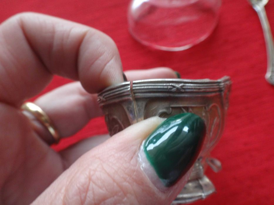 Srebrna solniczka z łyżeczką - srebro