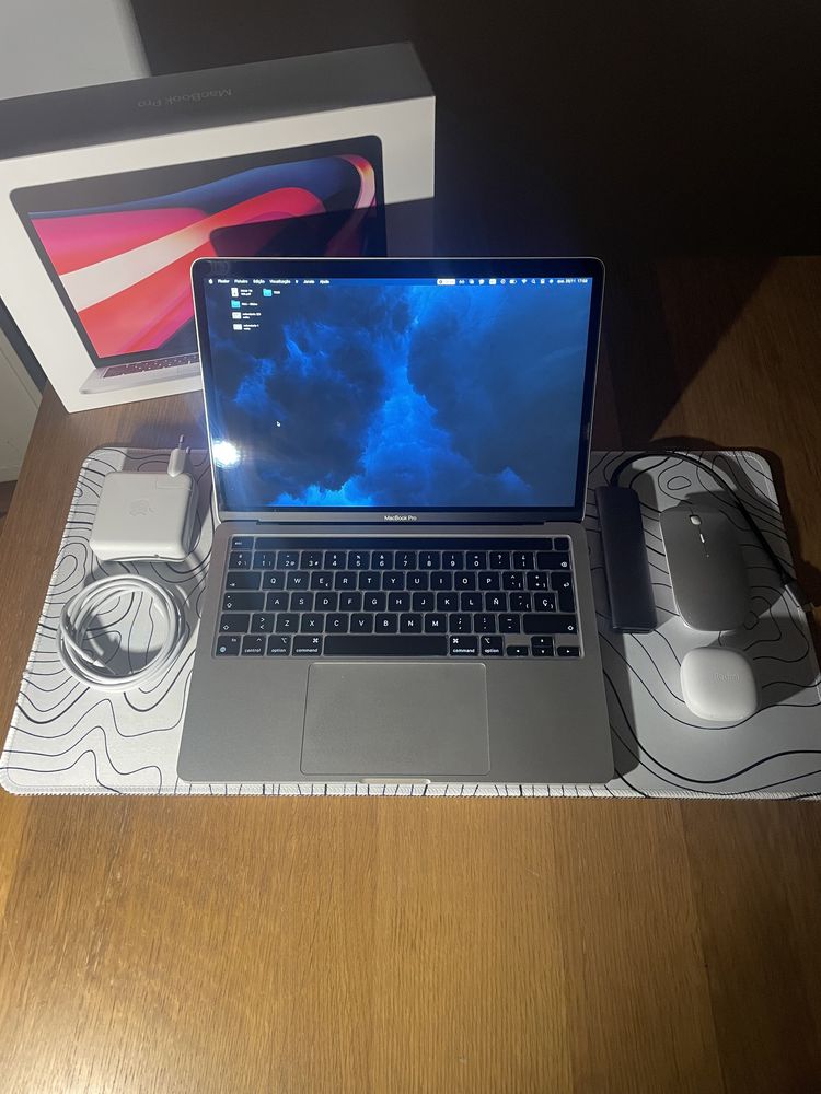 Macbook Pro 2022 | M2 | 13” | 8GB RAM | 256GB SSD