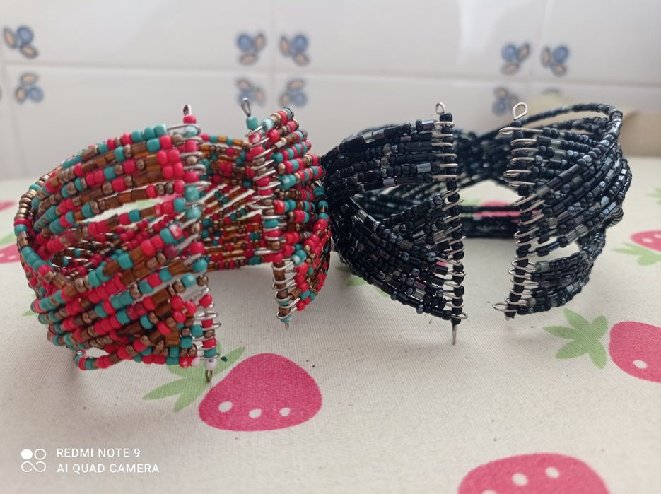 Pulseiras de missangas | Como novo