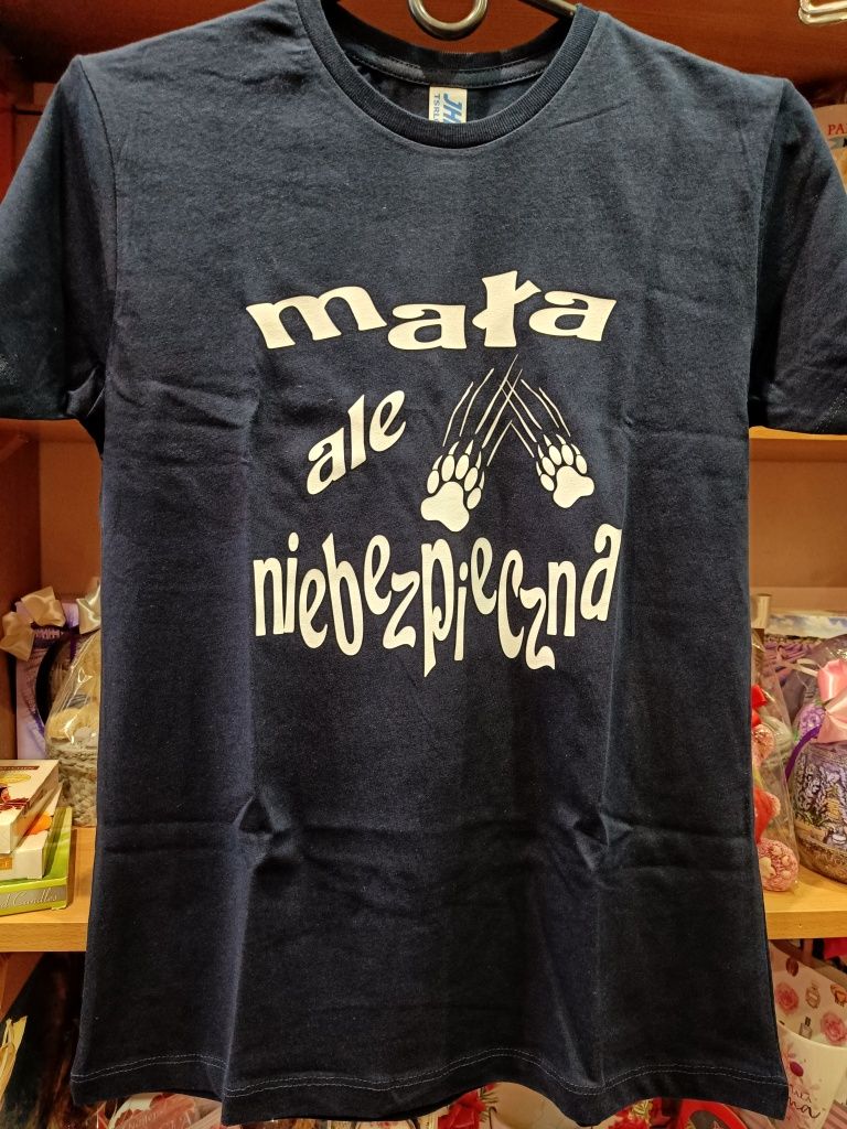 Zabawna koszulka damska Mała ale niebezpieczna, t-shirt M, bluzeczka