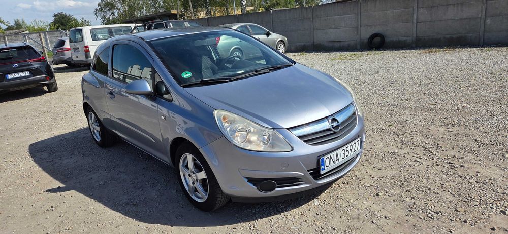 Opel Corsa D 1.2 klima alu z Niemiec zarejestrowana