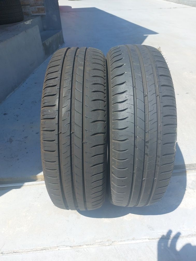 Pneus 185-65r15 Michelin muito bons