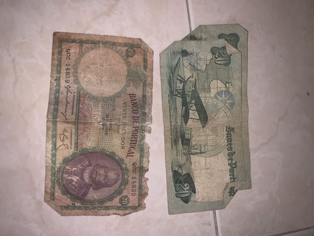 Moedas e notas antigas