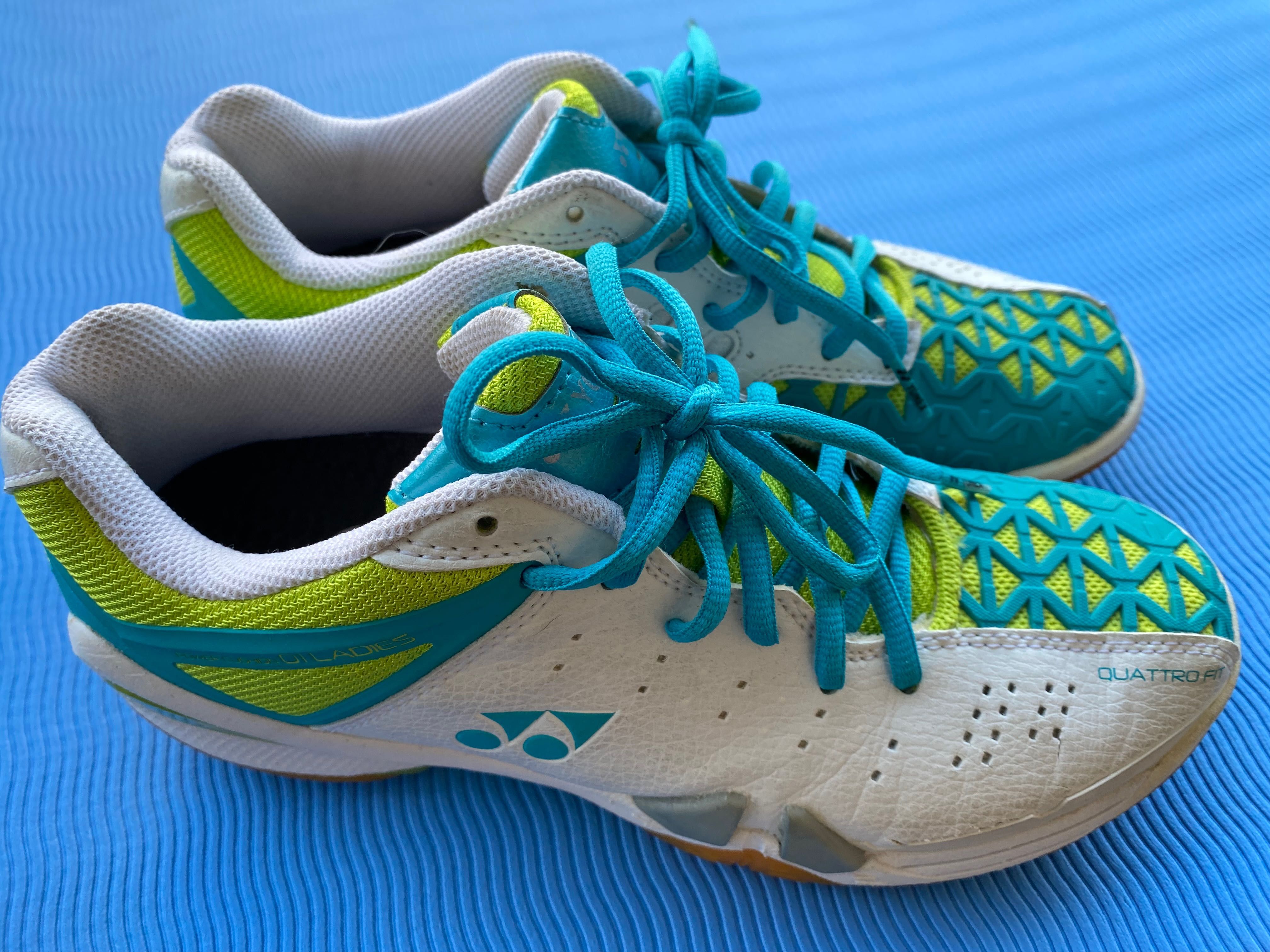 Sprzedam buty do badmintona Yonex SHB 01 LX, rozm 39