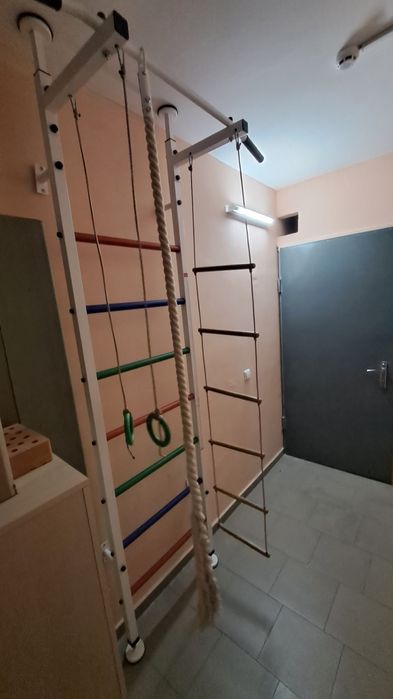 Продам  шведську стінку