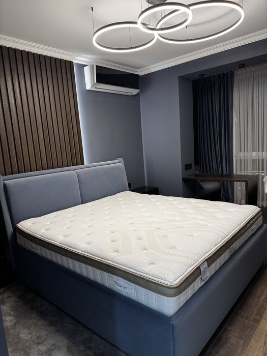 НОВЕ! Продам двоспальне велюрове ліжко + матрац Maxx Comfort + перина