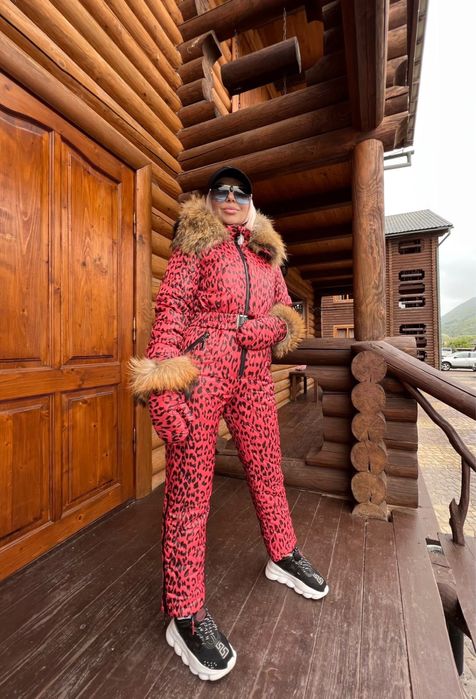 Комбинезон зимний , для отдыха в горах  , доя прогулок