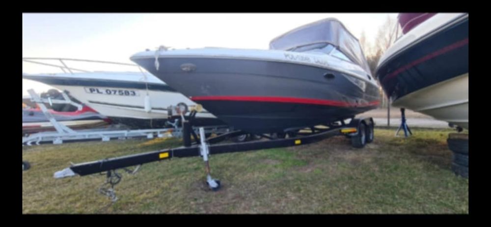 Sprzedam Łódź Motorową Kabinową  /Motorówkę WellCraft 240 ( 8m dł. , 2