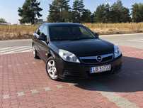 Opel Vectra GTS, Polski salon