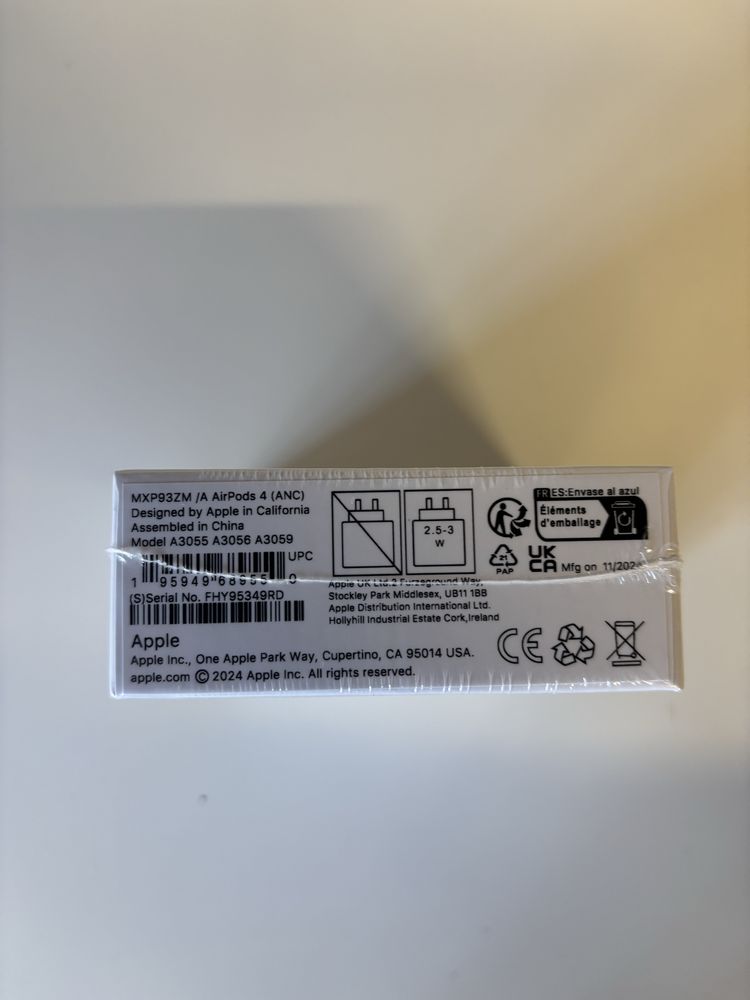 Airpods 4 com cancelamento de ruído