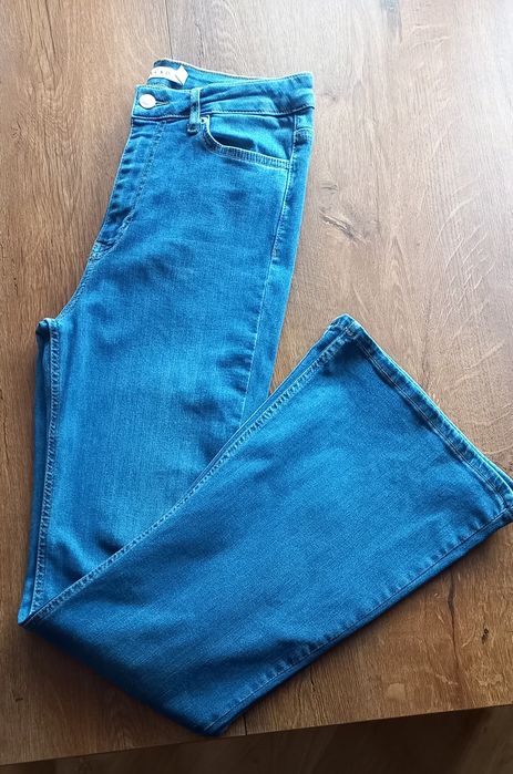 Spodnie jeansowe dzwony damskie 40 niebieskie